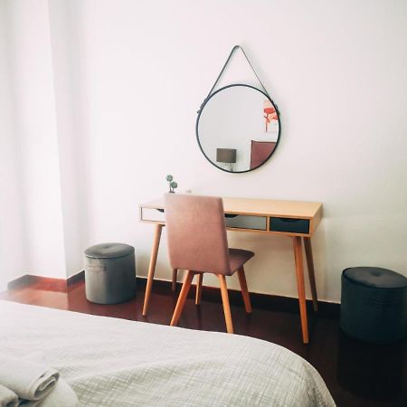 Explore Greece From Colorful City Centre Apartment Chalkís Exteriér fotografie