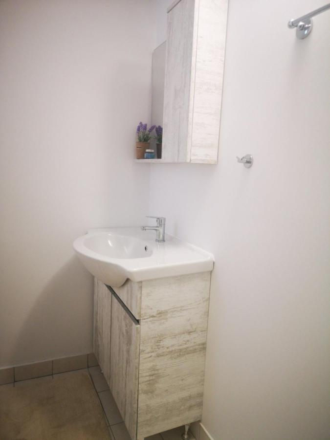 Explore Greece From Colorful City Centre Apartment Chalkís Exteriér fotografie